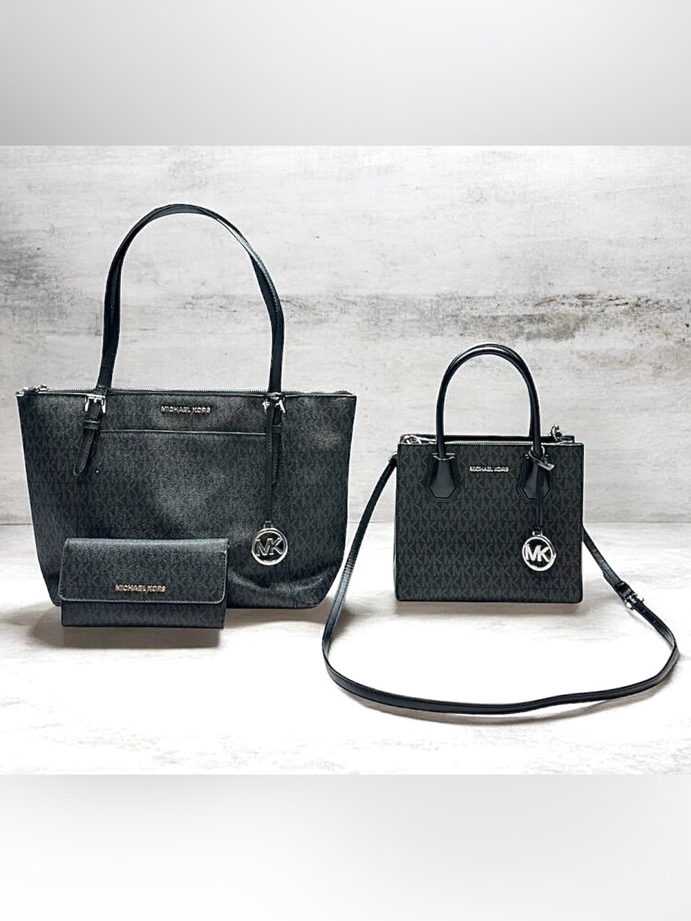 Michael Kors Messenger Mercer bag wallet set